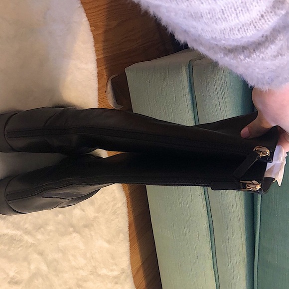 Tory Burch leather riding boots. Excellent condition - Picture 7 of 9